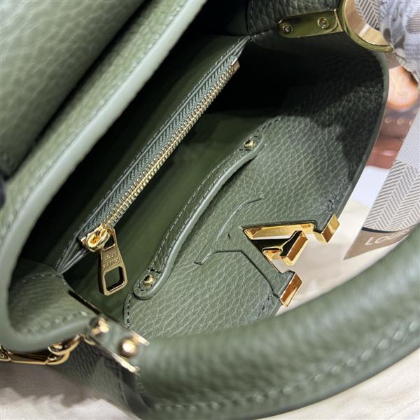 2026120164254297 250